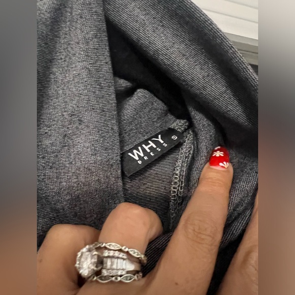 Assymetrical mock neck dress - Picture 2 of 3